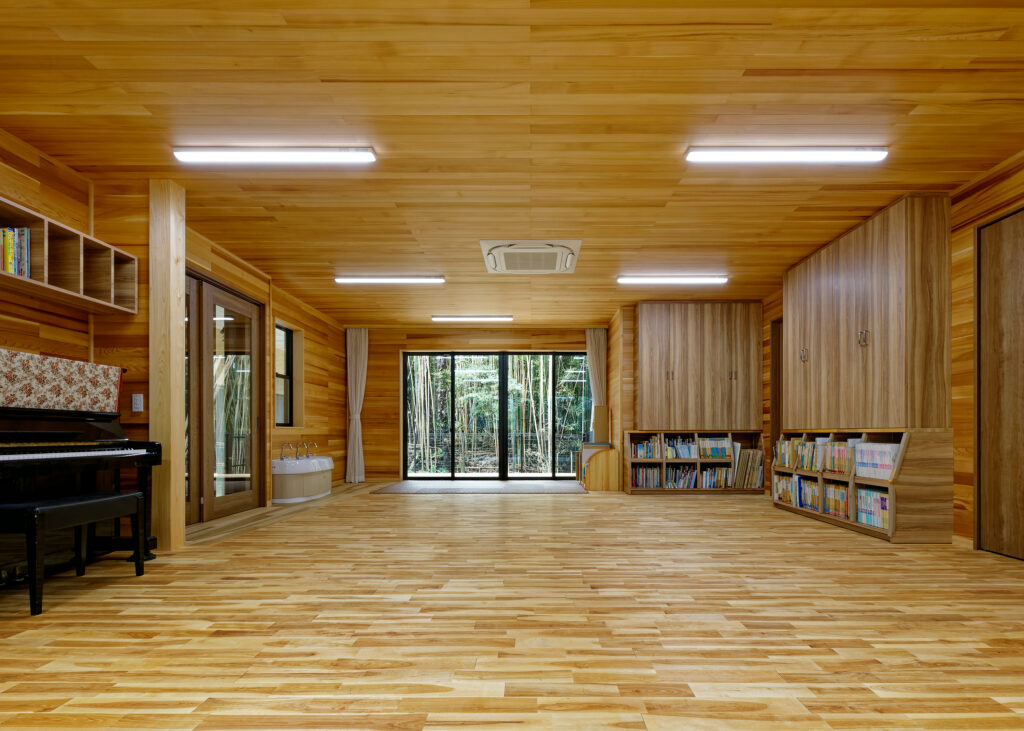 N幼稚園図書館